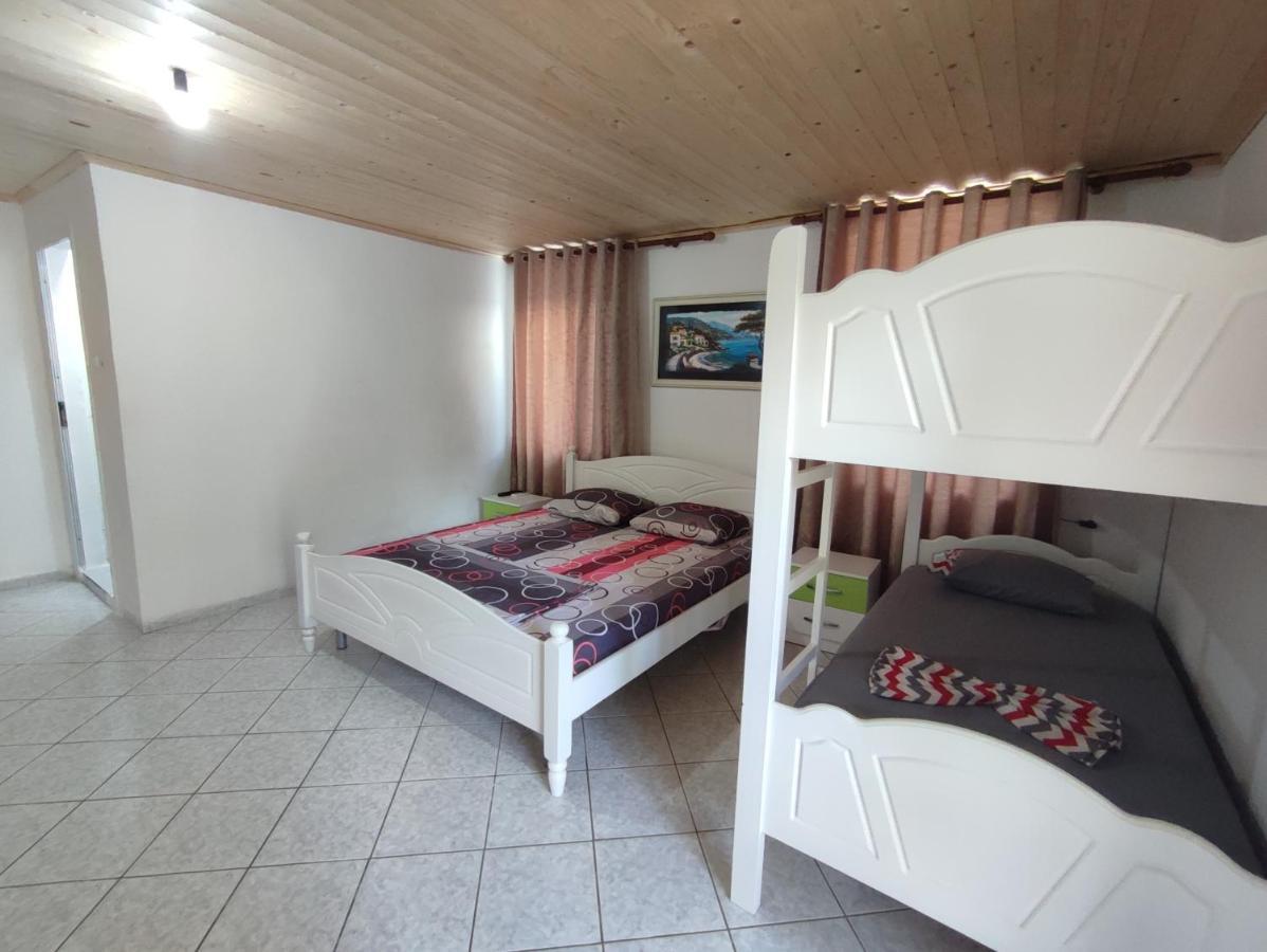 Beach Rooms Himare Exterior foto